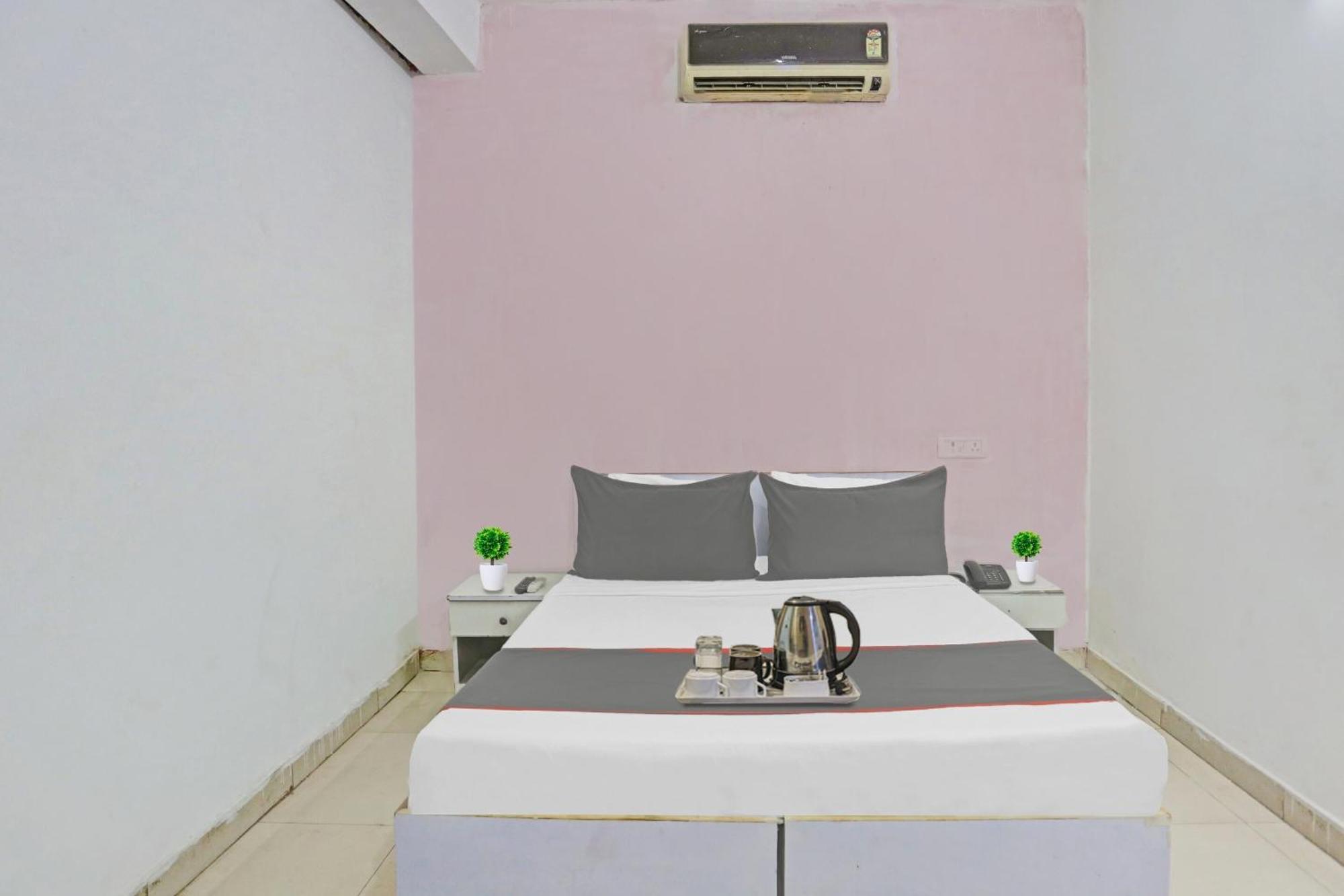 Hotel O Imperial Residency Near Dashrath Puri Metro Station New Delhi Eksteriør bilde