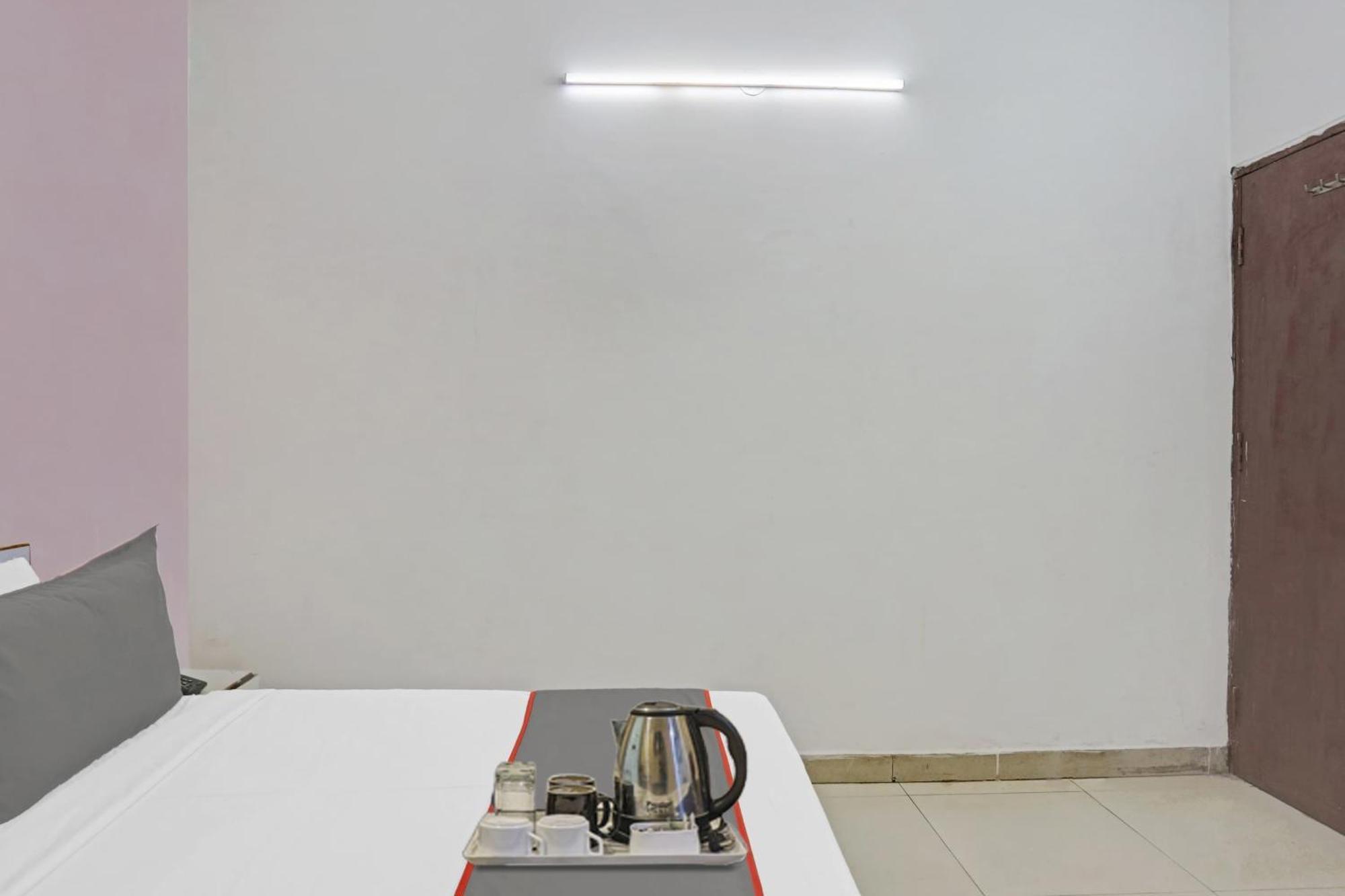 Hotel O Imperial Residency Near Dashrath Puri Metro Station New Delhi Eksteriør bilde
