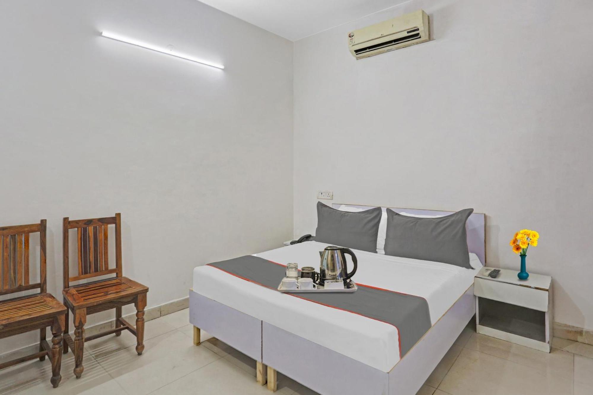 Hotel O Imperial Residency Near Dashrath Puri Metro Station New Delhi Eksteriør bilde