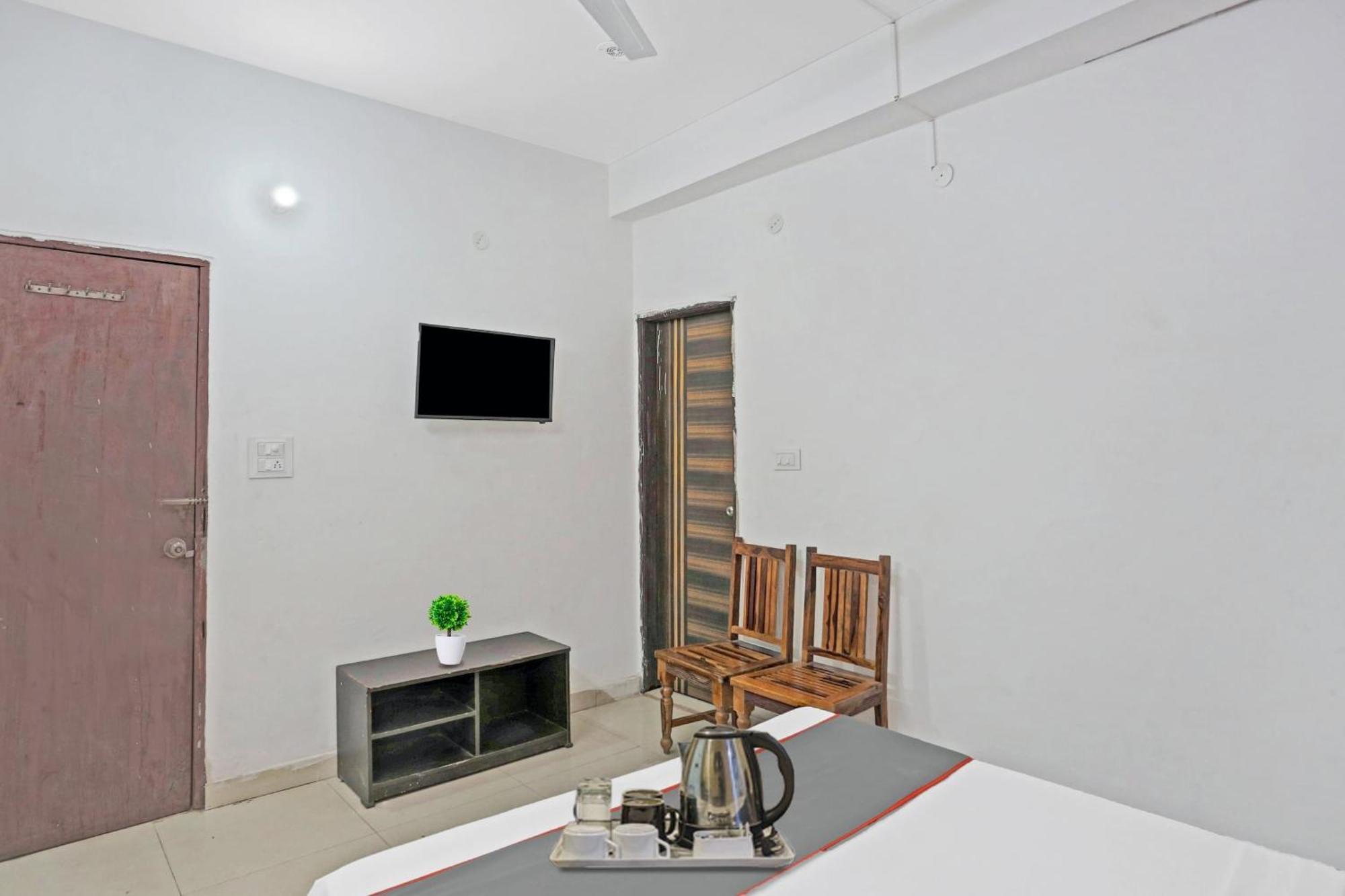 Hotel O Imperial Residency Near Dashrath Puri Metro Station New Delhi Eksteriør bilde